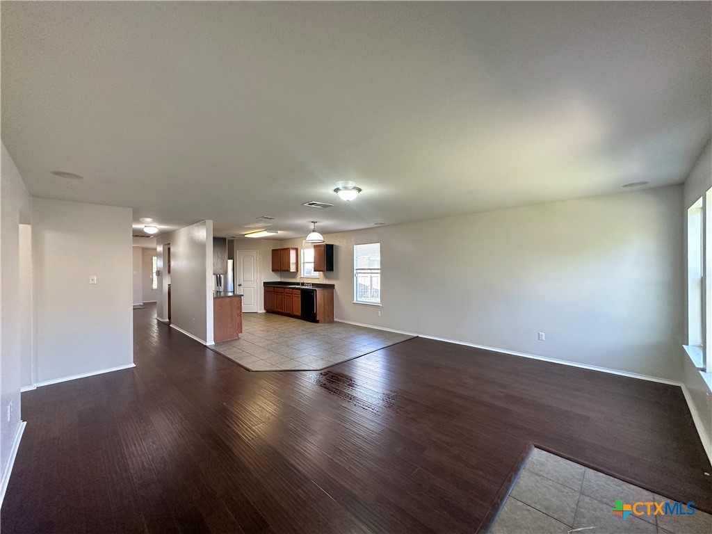 9000 Bellgrove Court Property Photo 7
