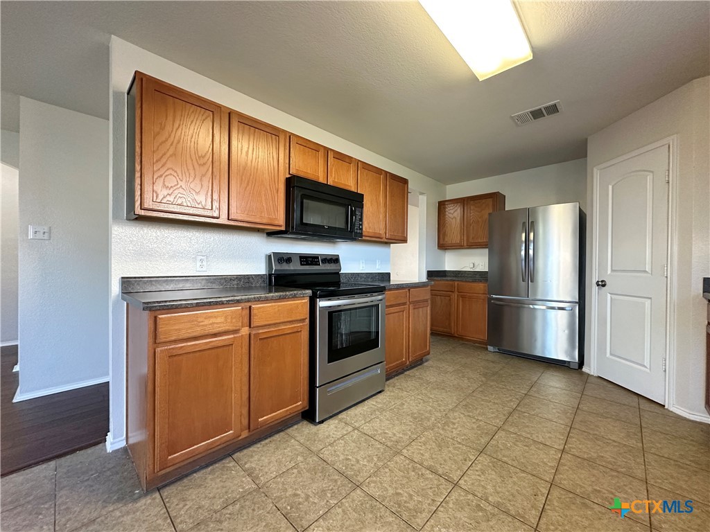 9000 Bellgrove Court Property Photo 11