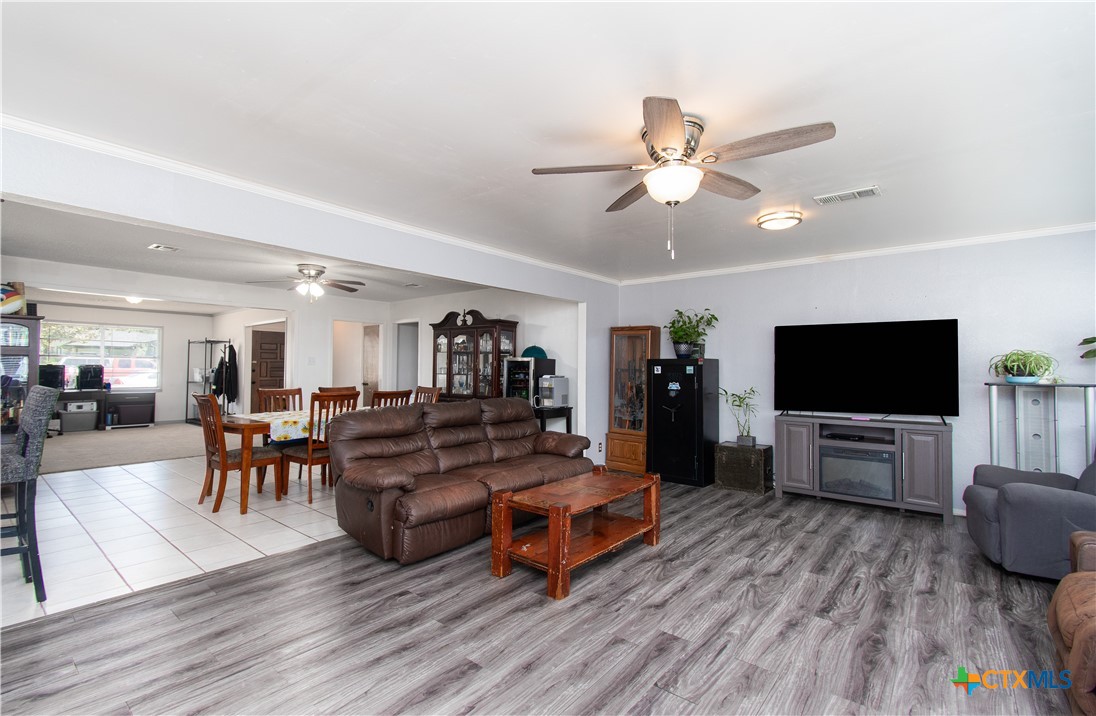 3509 Keller Road Property Photo 4