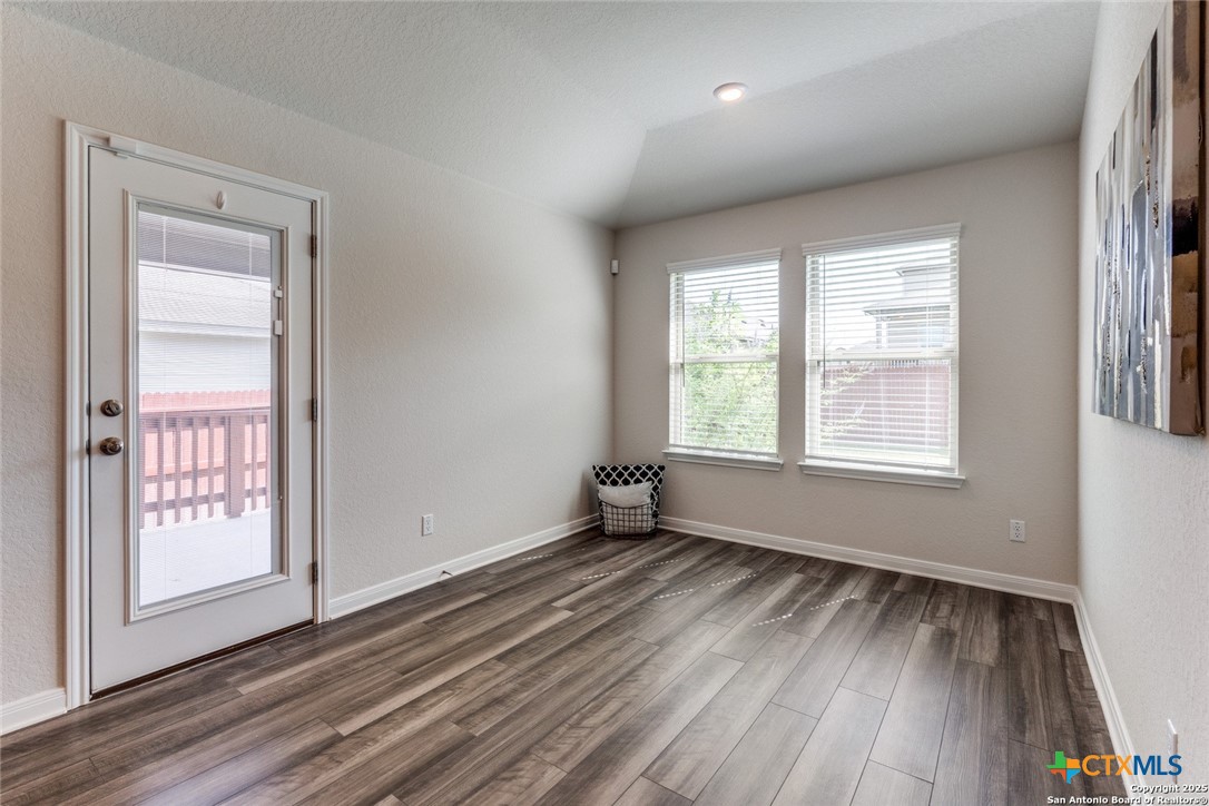 105 Ridgeway Pass Property Photo 15