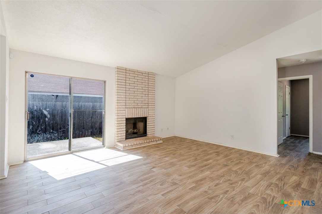 2204 Carousel Drive Property Photo 5