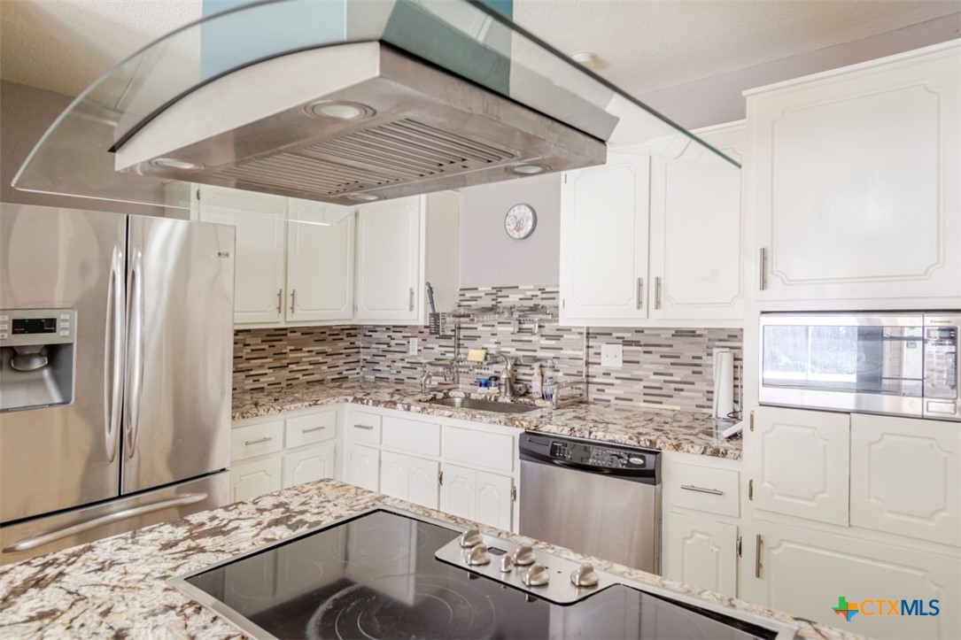 2204 Carousel Drive Property Photo 8