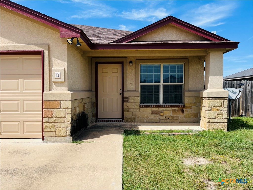 1301 Loyal Lane B Property Photo 2