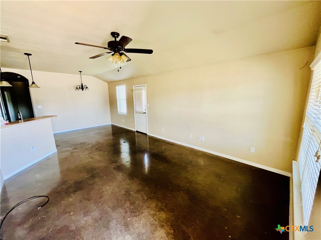 1301 Loyal Lane B Property Photo 3