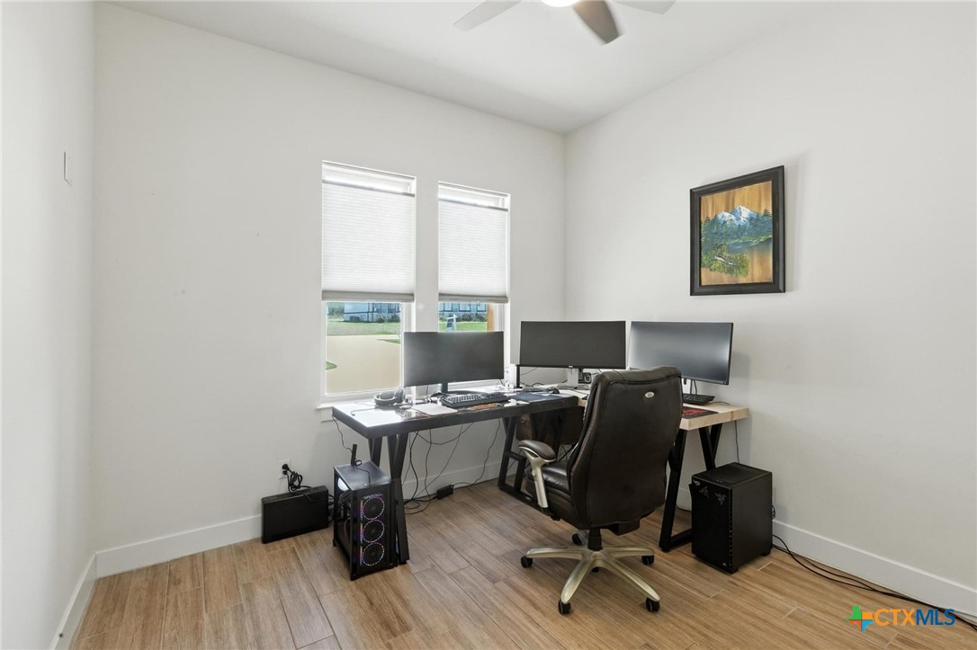 450 Peck Street Property Photo 8