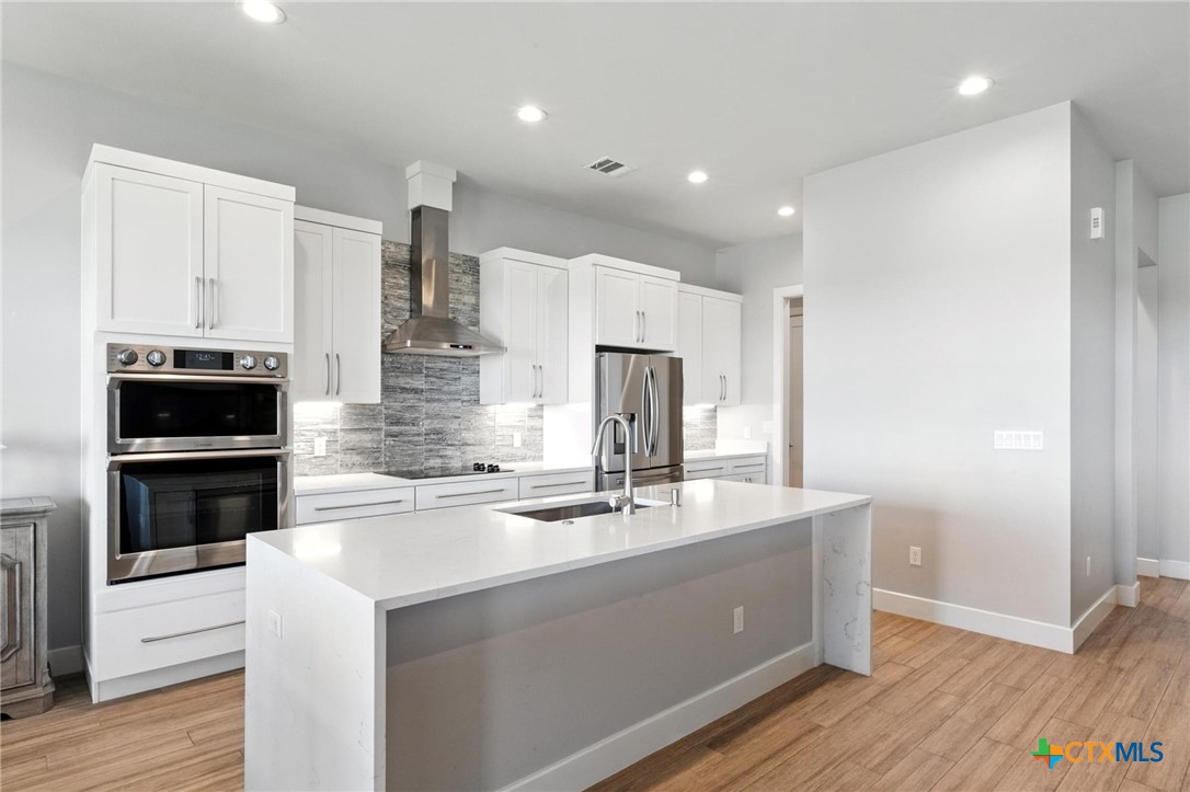 450 Peck Street Property Photo 14