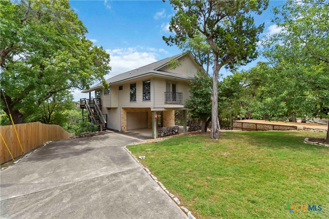 1115 Riviera Drive Property Photo 1