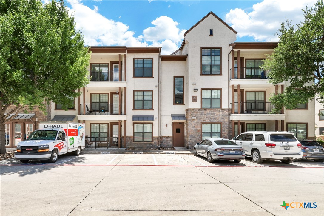 7342 Oak Manor Drive 4307 Property Photo 1