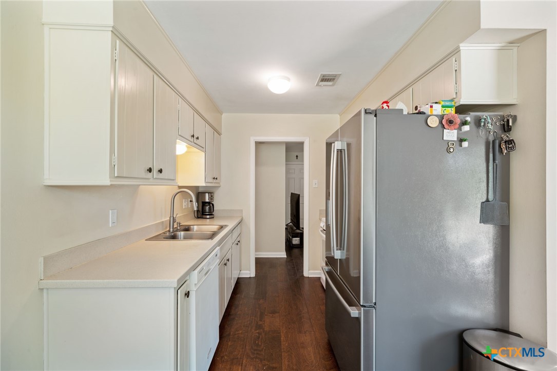 5131 Village Way Property Photo 10