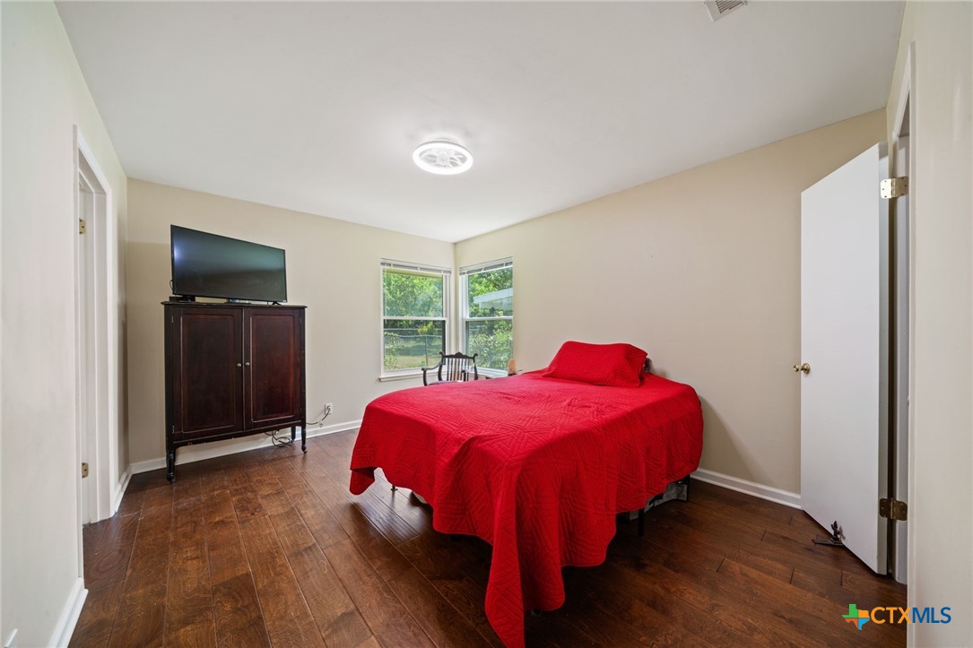 5131 Village Way Property Photo 16