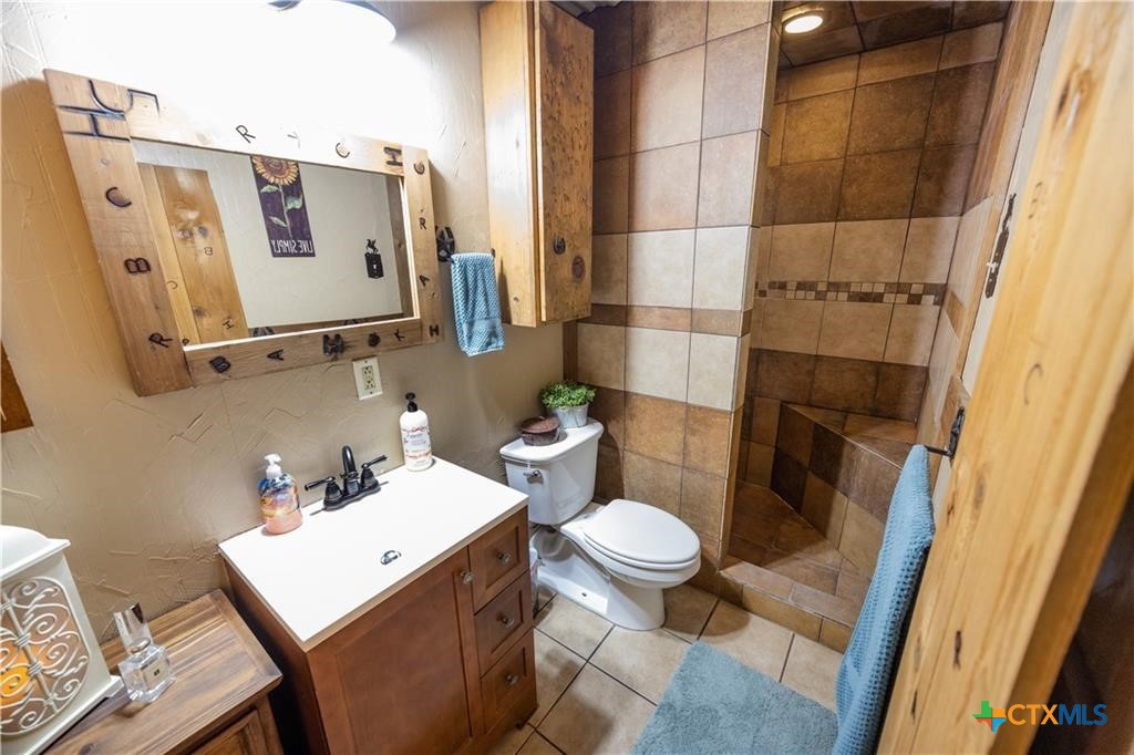 4127 Fm 799 Property Photo 11