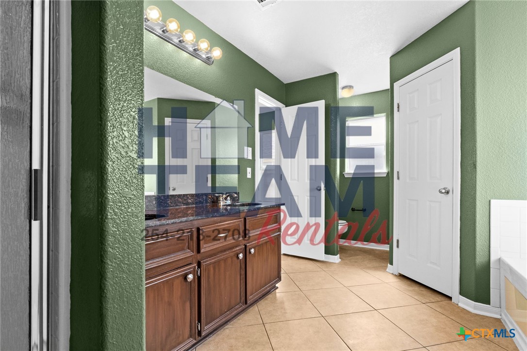 4207 Mildred Avenue Property Photo 9