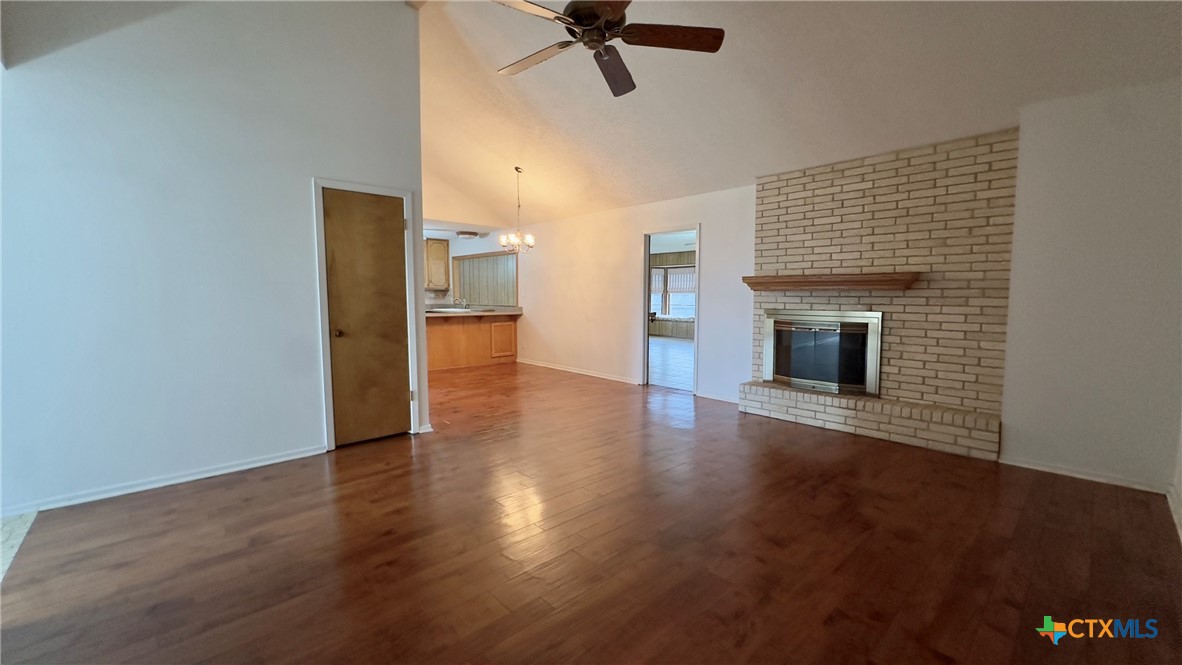 213 Yuma Drive Property Photo 4
