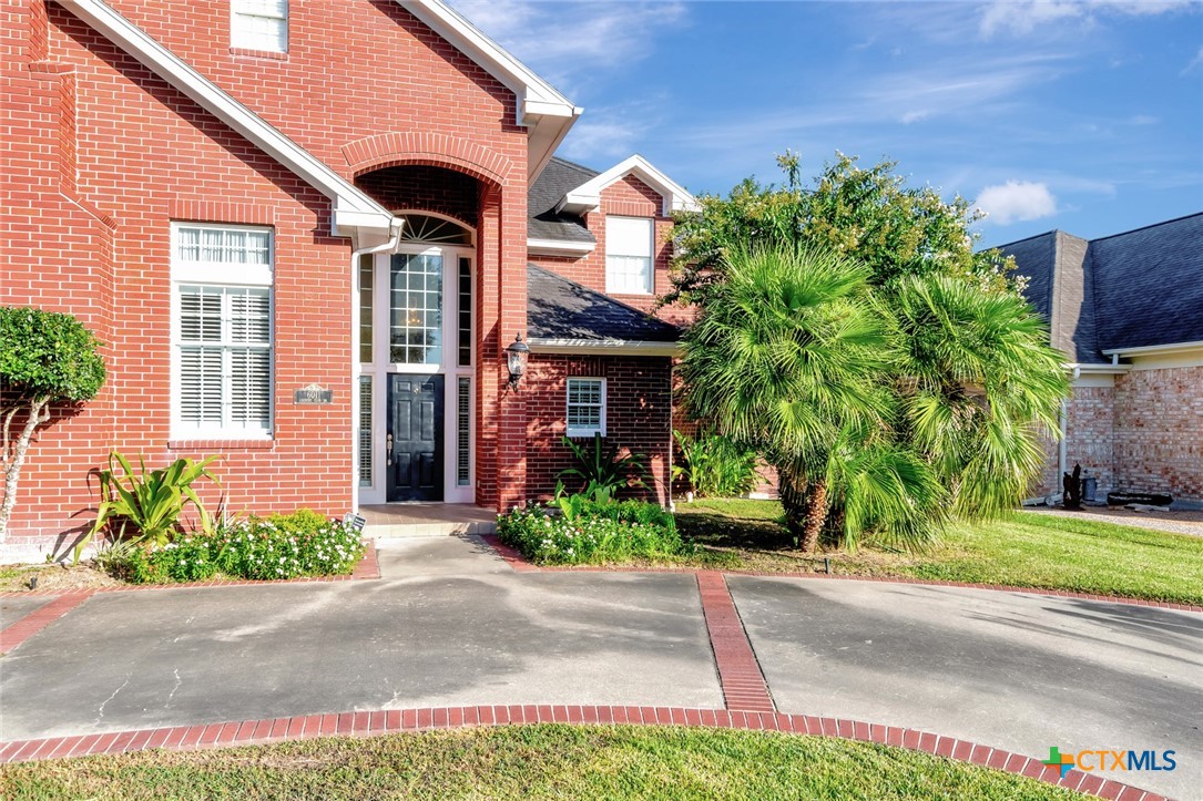6011 Country Club Drive Property Photo