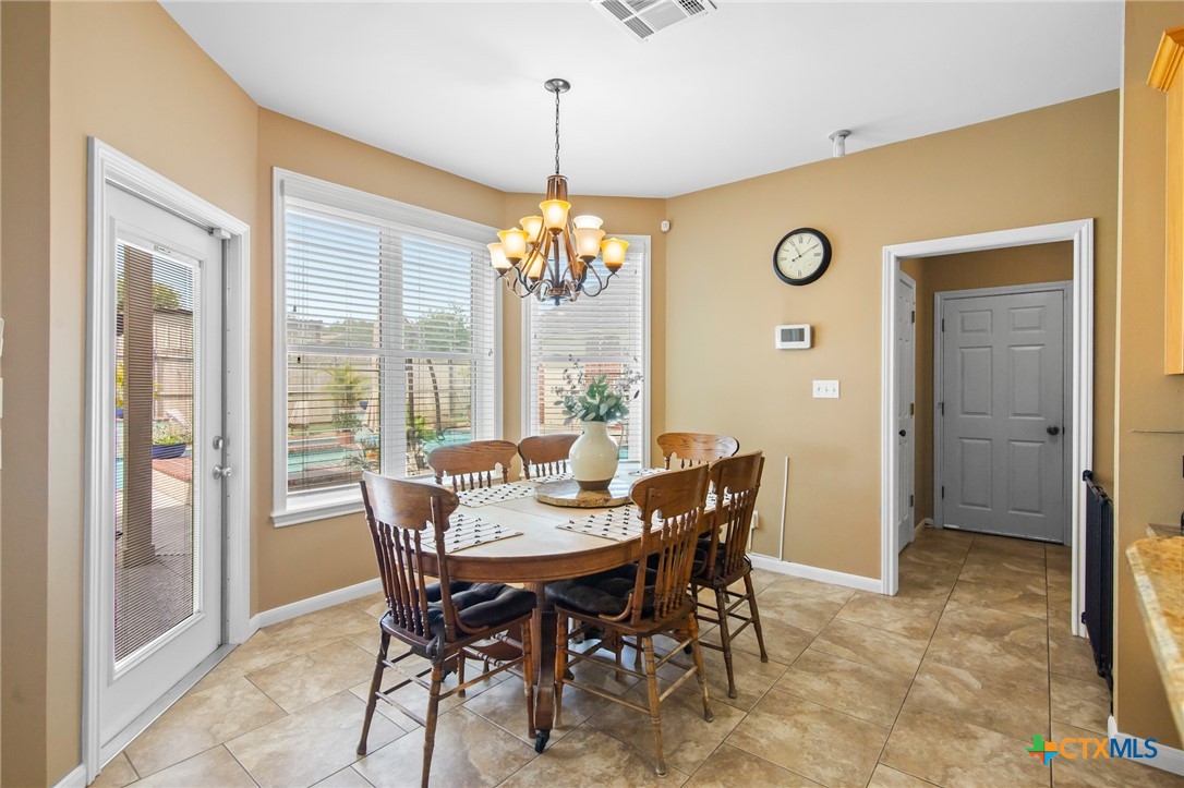 416 Edgewater Property Photo 17