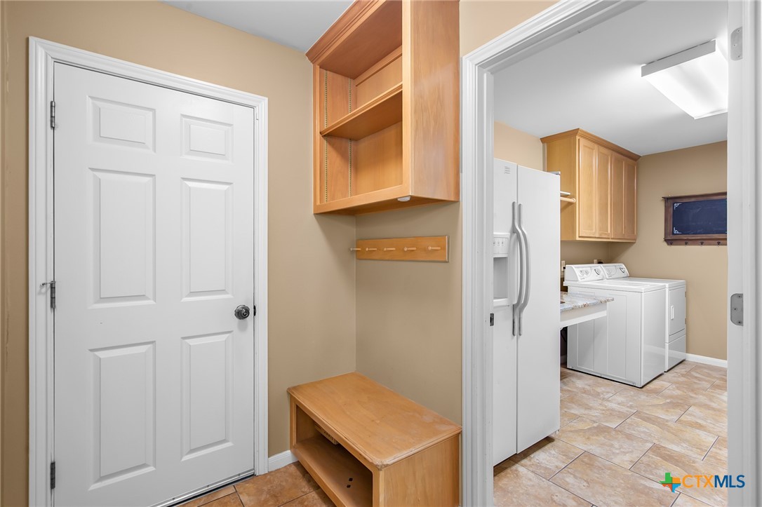 416 Edgewater Property Photo 29