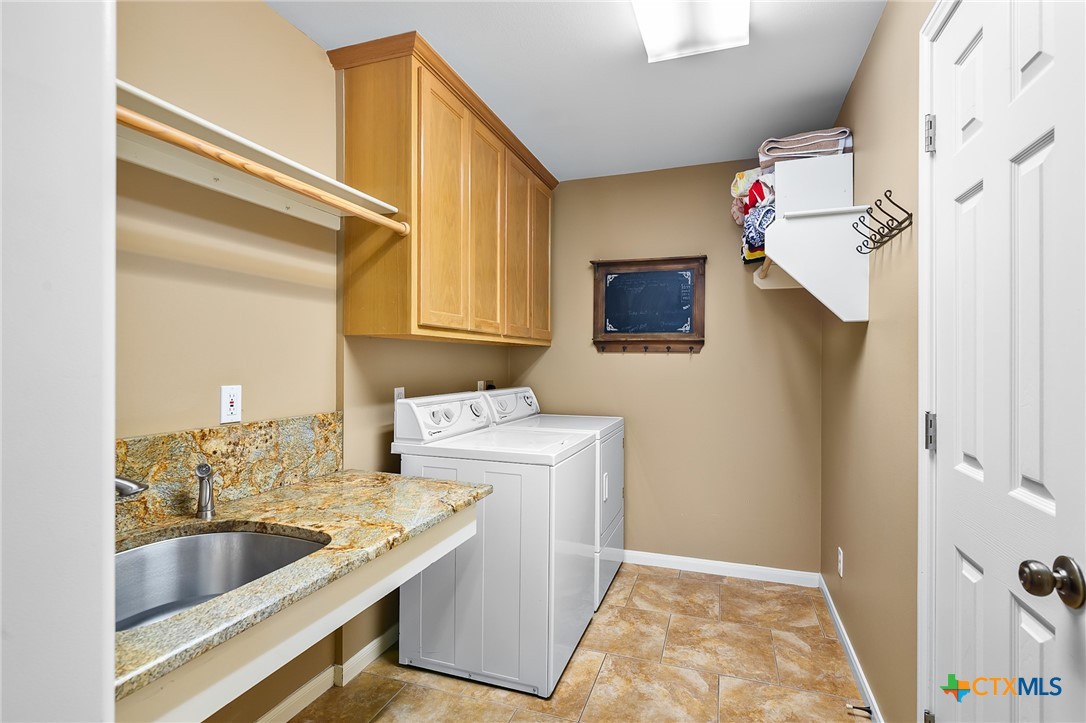 416 Edgewater Property Photo 30