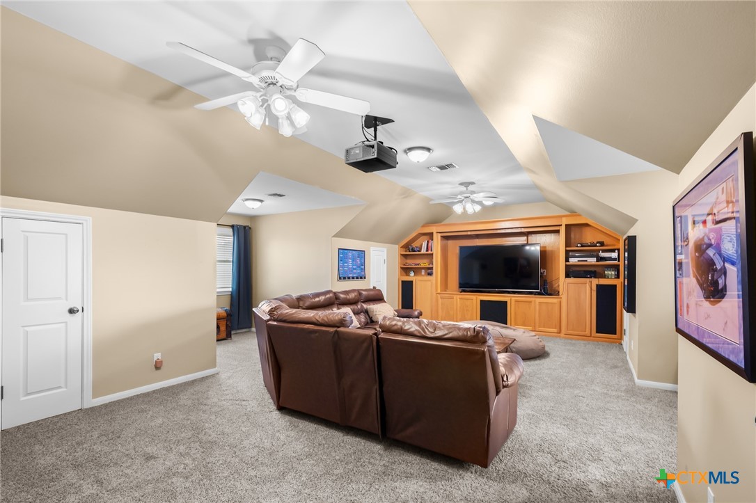 416 Edgewater Property Photo 36