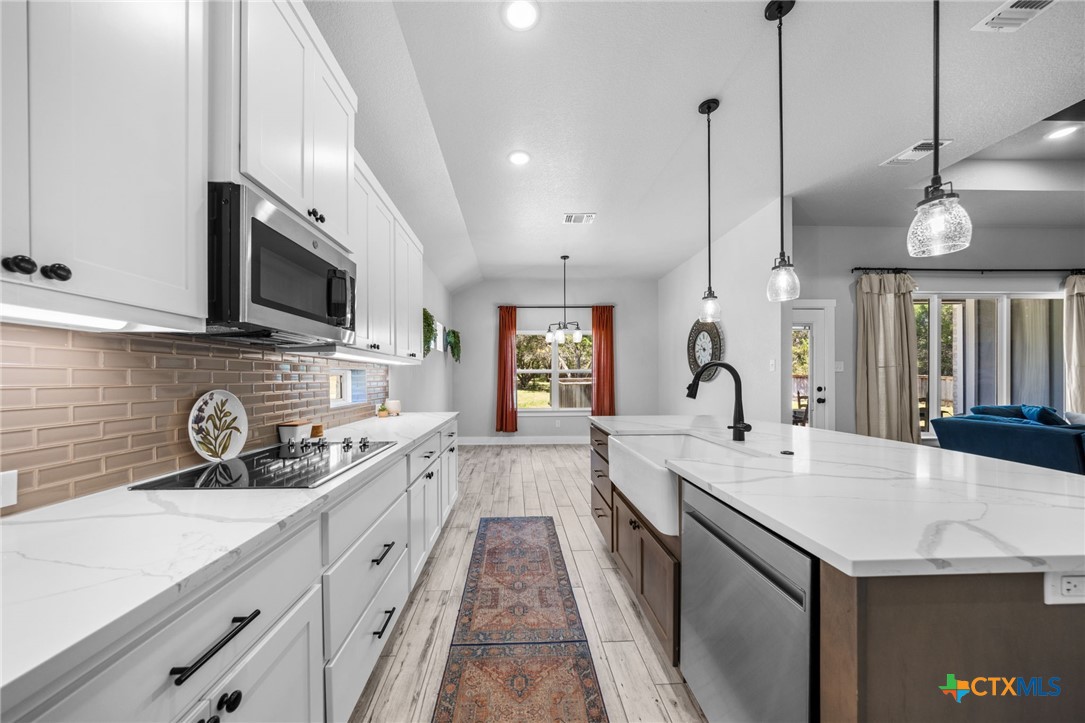 614 S Wheat Road Property Photo 14