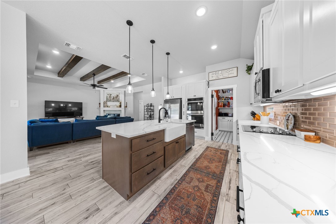 614 S Wheat Road Property Photo 15