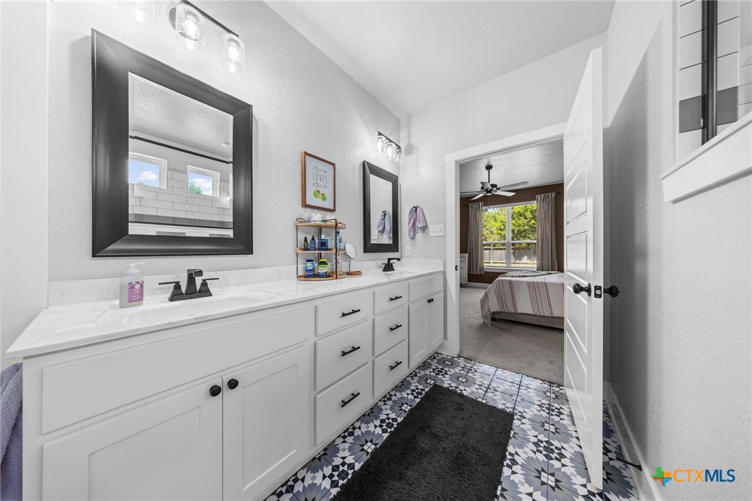 614 S Wheat Road Property Photo 25