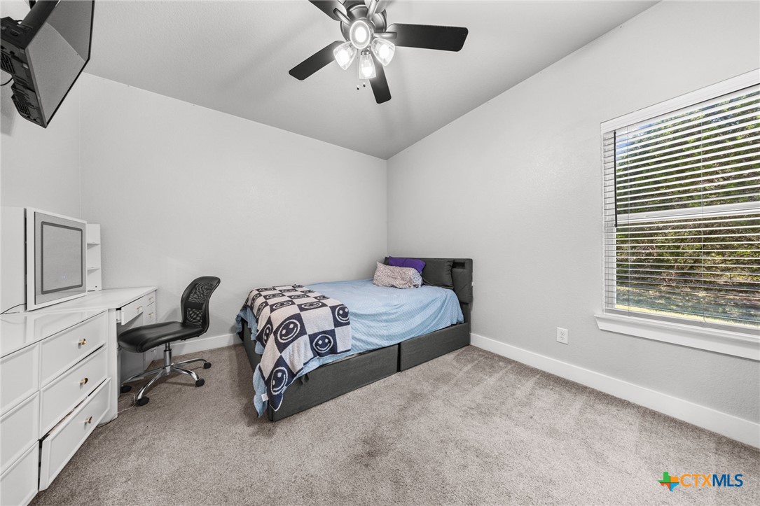 614 S Wheat Road Property Photo 32