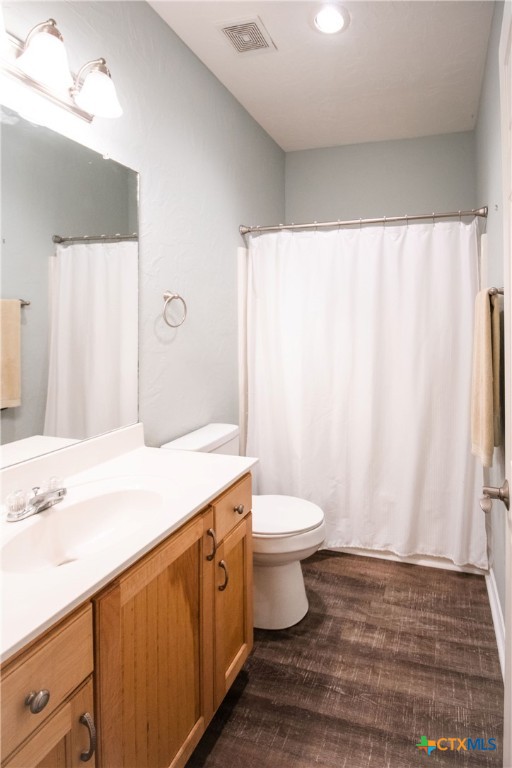 214 E Bay Avenue Property Photo 18