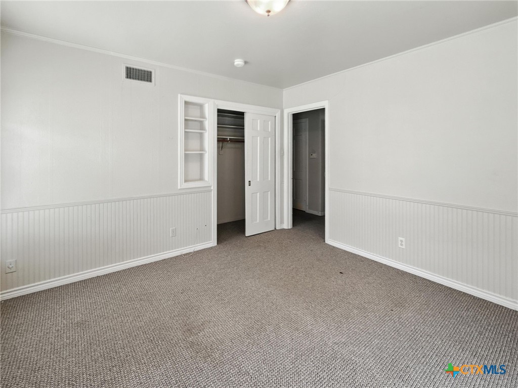 700 Park Street Property Photo 16