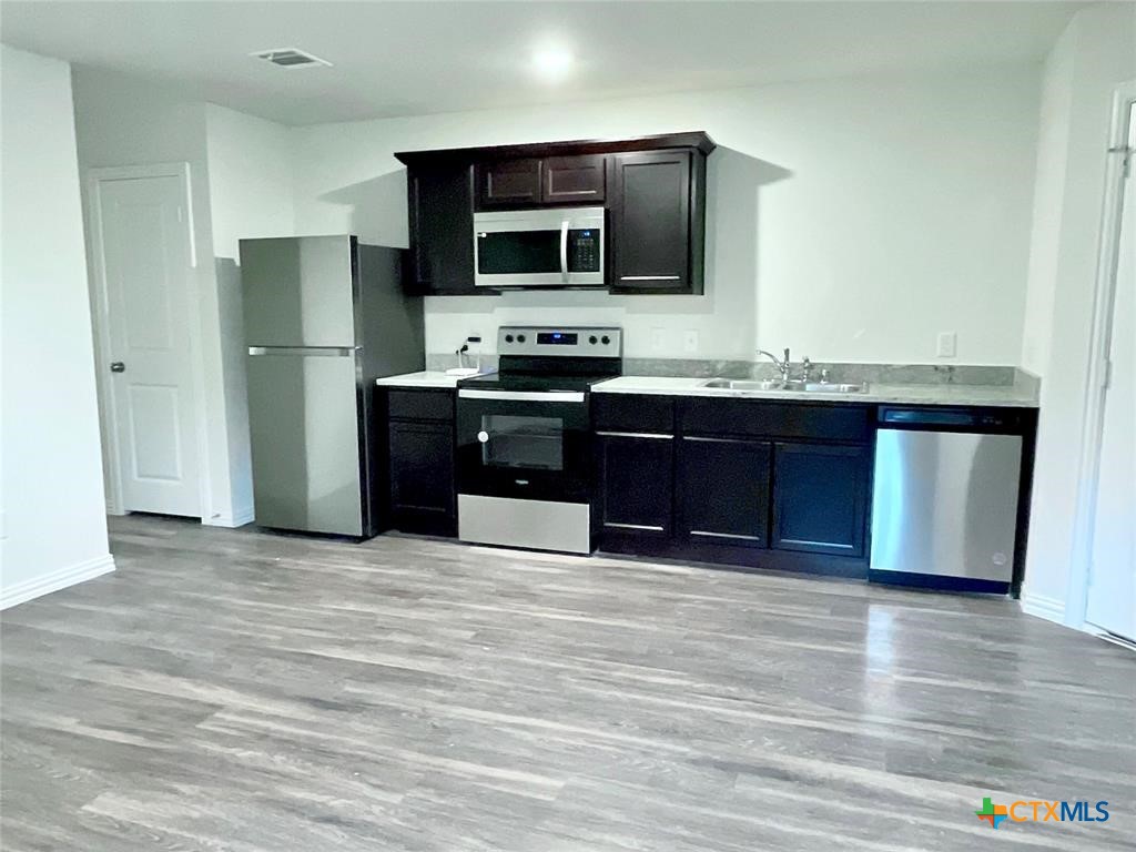 406 S 7th Street Property Photo 2