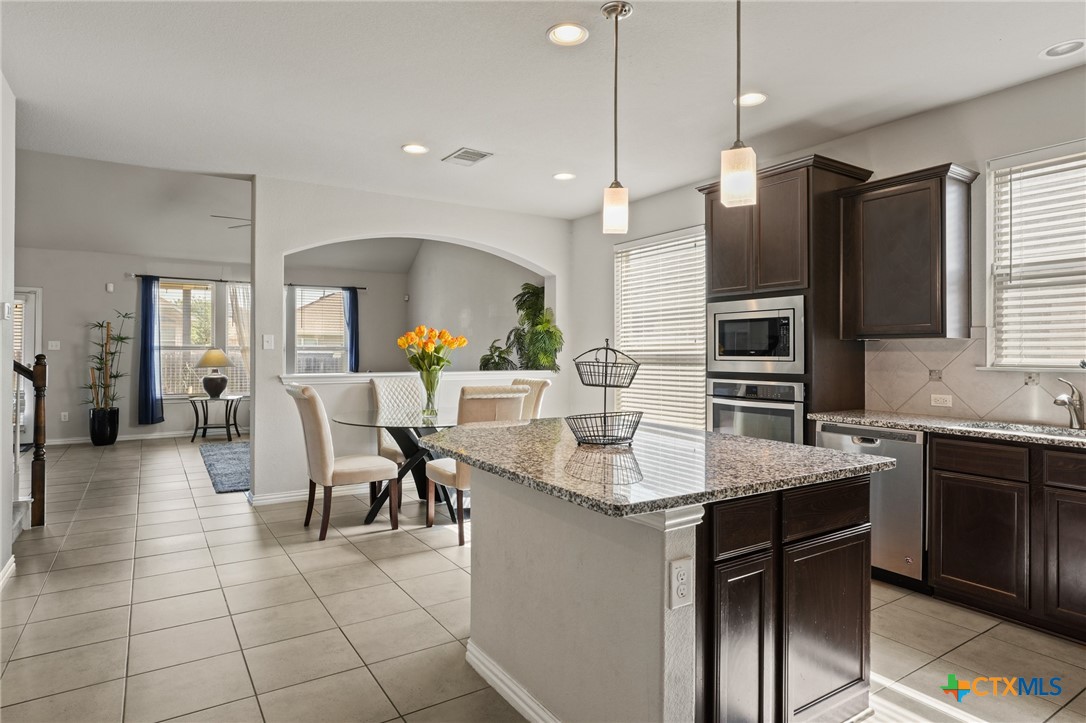 5679 Corsica Loop Property Photo 3