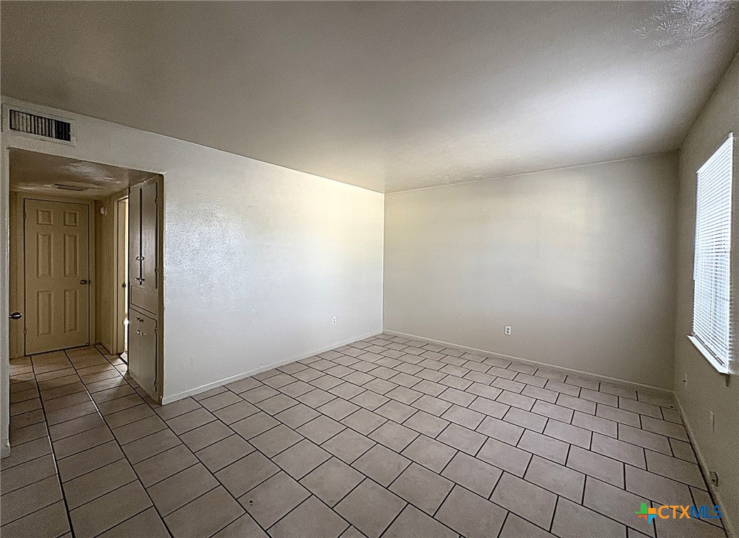 702 N 1st Street 2 Property Photo 2