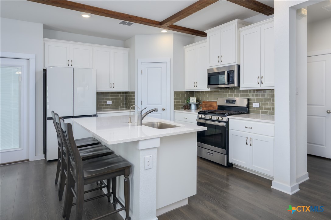 208 Garner Drive Property Photo 1