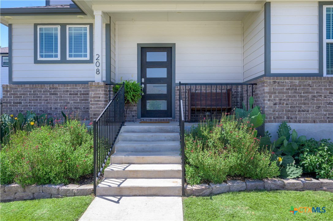 208 Garner Drive Property Photo 2