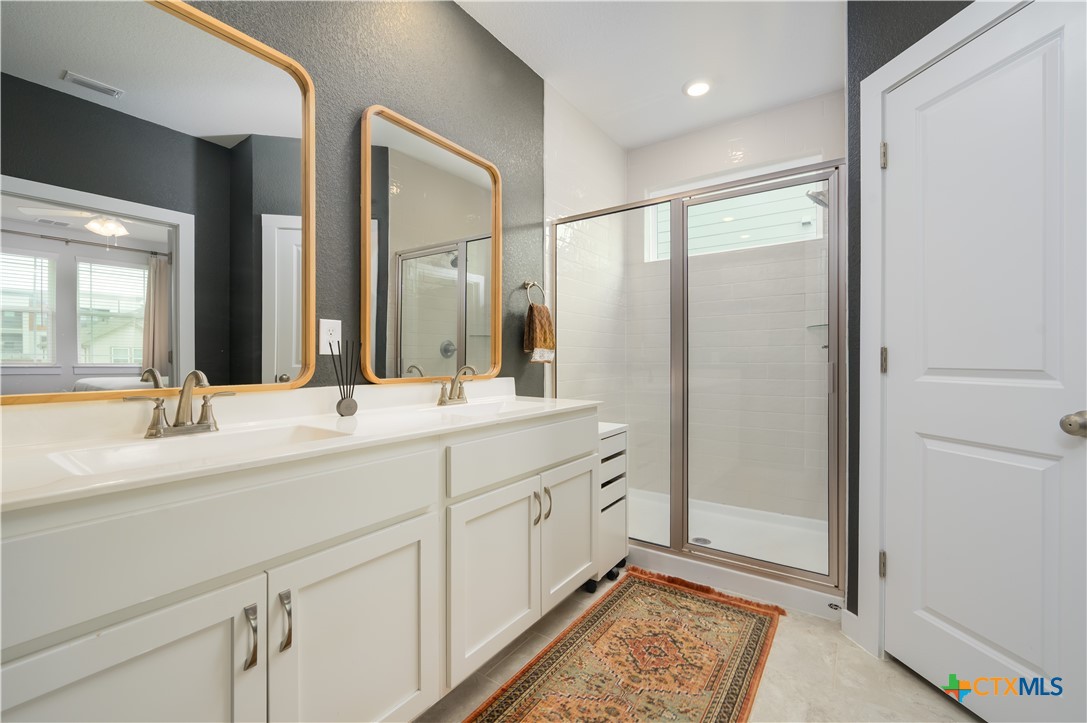 208 Garner Drive Property Photo 10