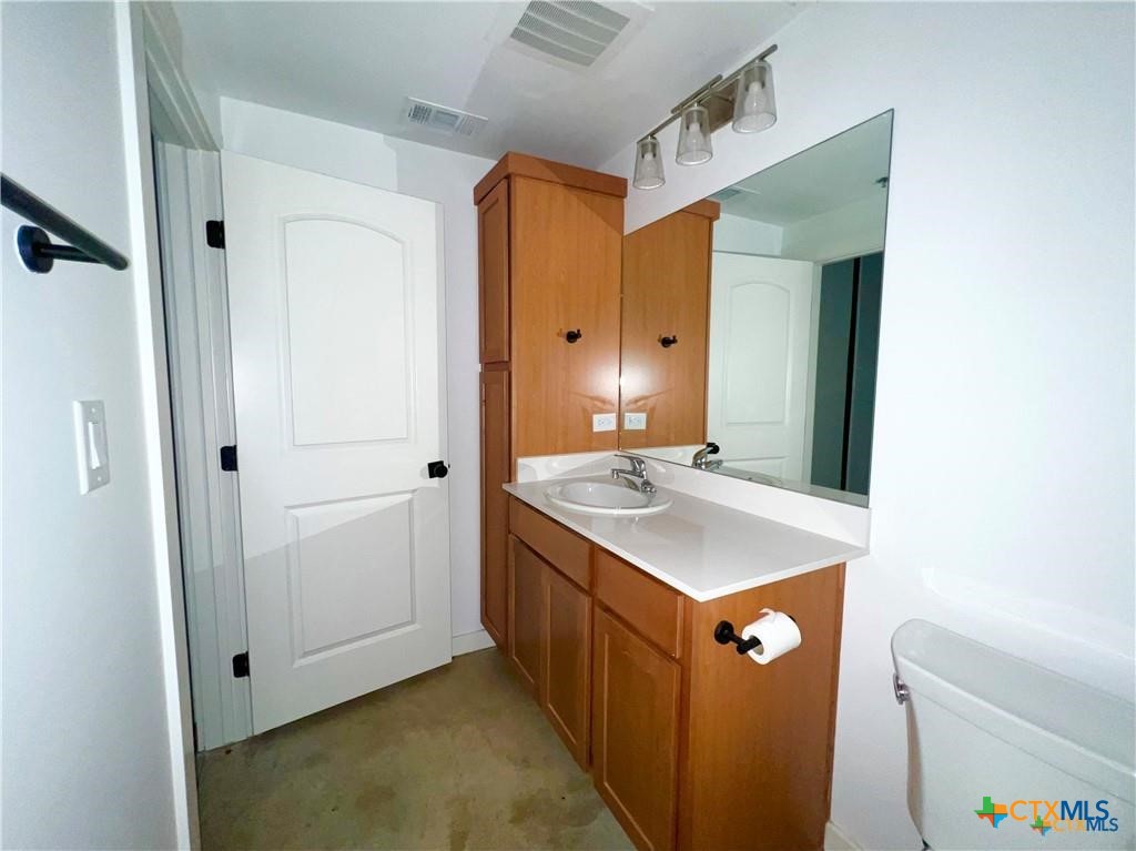 301 N Lbj Drive 202 Property Photo 18