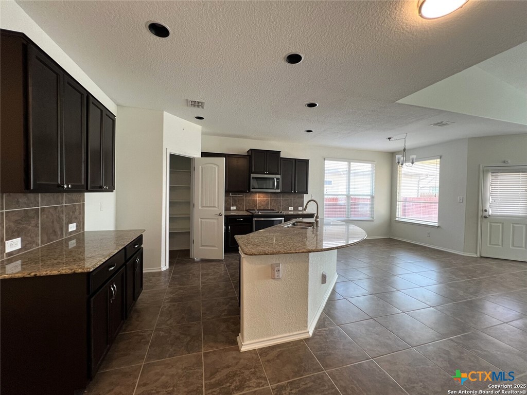 13418 Canyon Meadow Property Photo 8