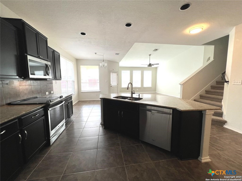 13418 Canyon Meadow Property Photo 10