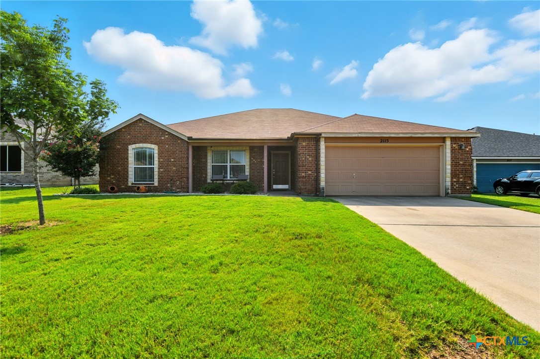 2115 Lincoln Court Property Photo 1