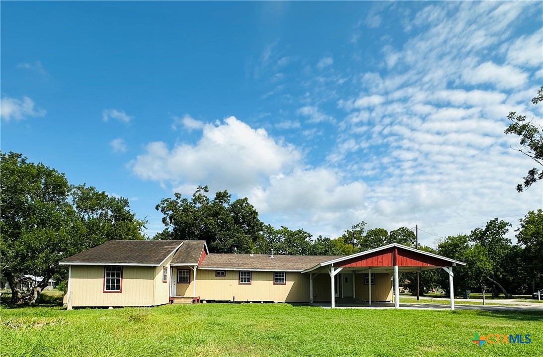 311 Carver Street Property Photo 1