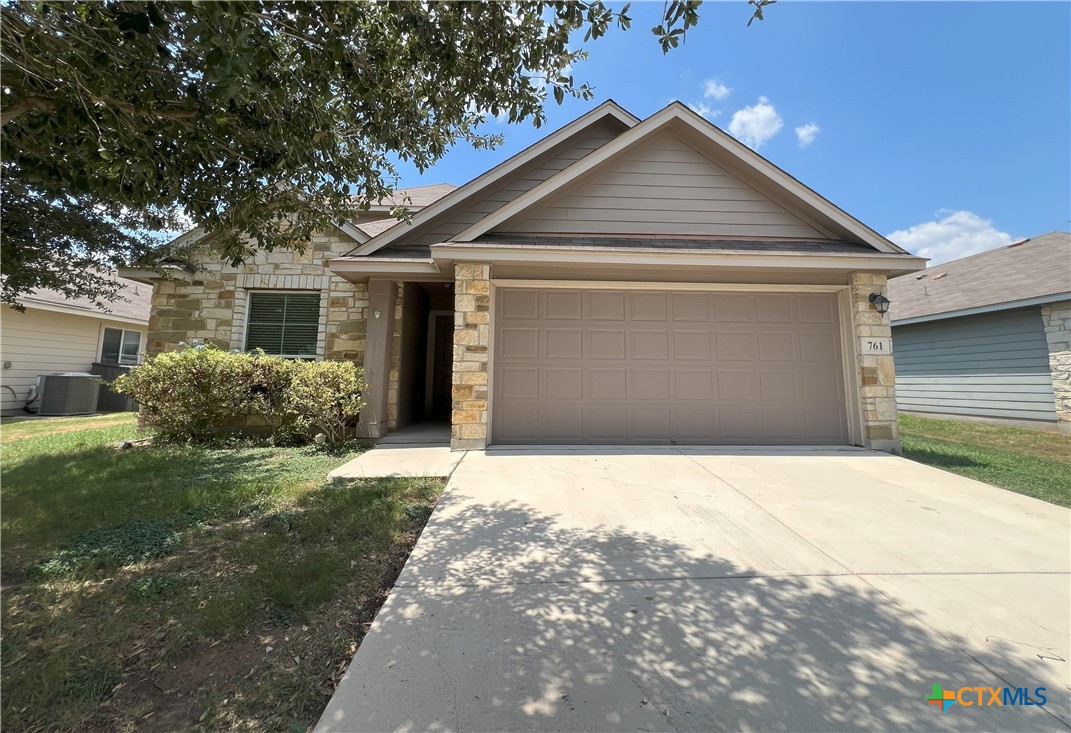 761 Wolfeton Way Property Photo 1