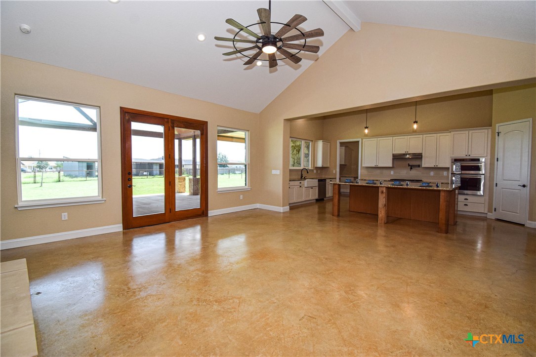 2178 Southbend Road Property Photo 7