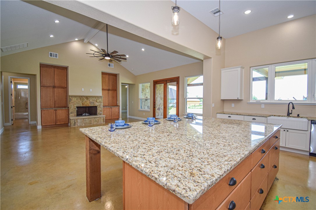 2178 Southbend Road Property Photo 12