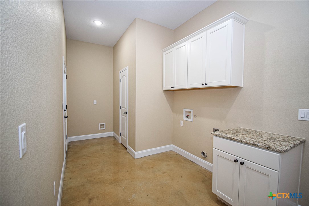 2178 Southbend Road Property Photo 16