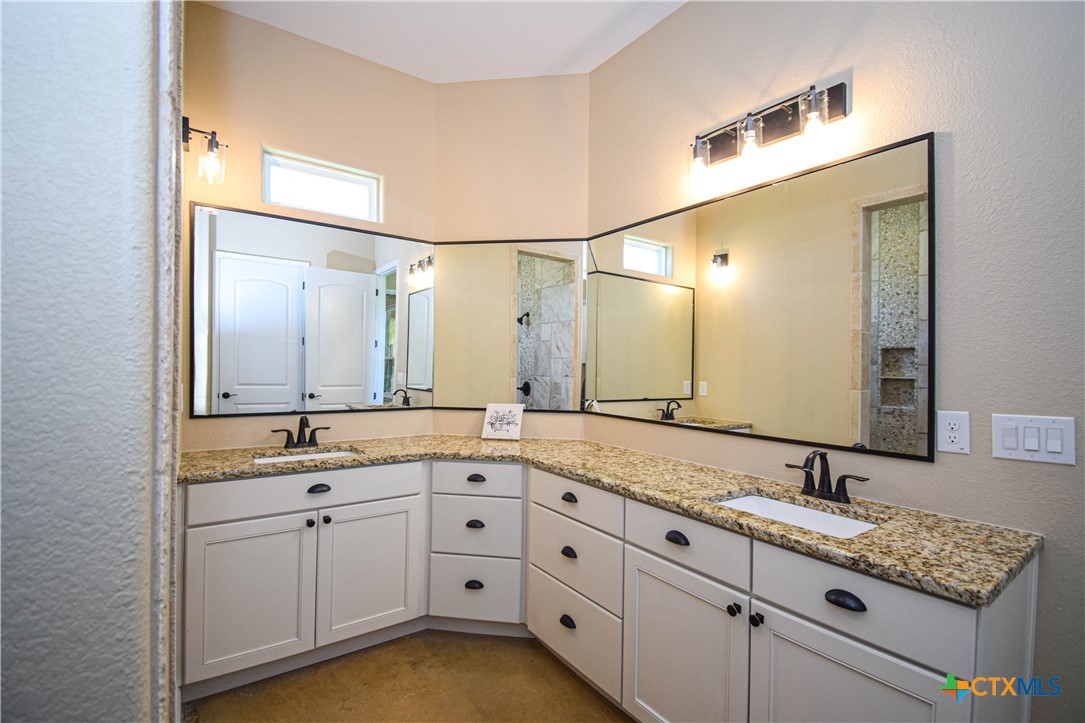 2178 Southbend Road Property Photo 21