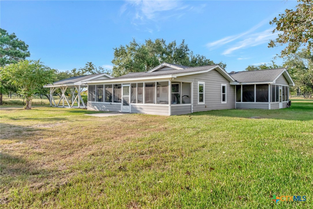 351 Sulphur Creek Estates Rd Property Photo 1