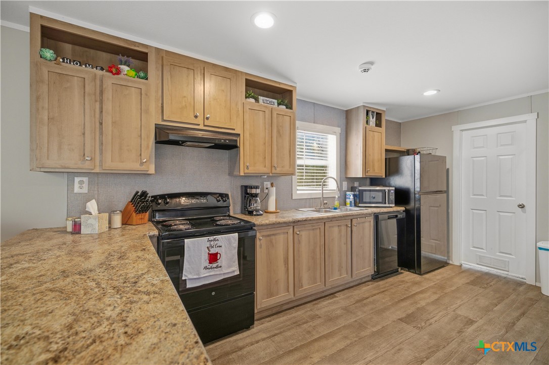 112 E Toledo Street Property Photo 10