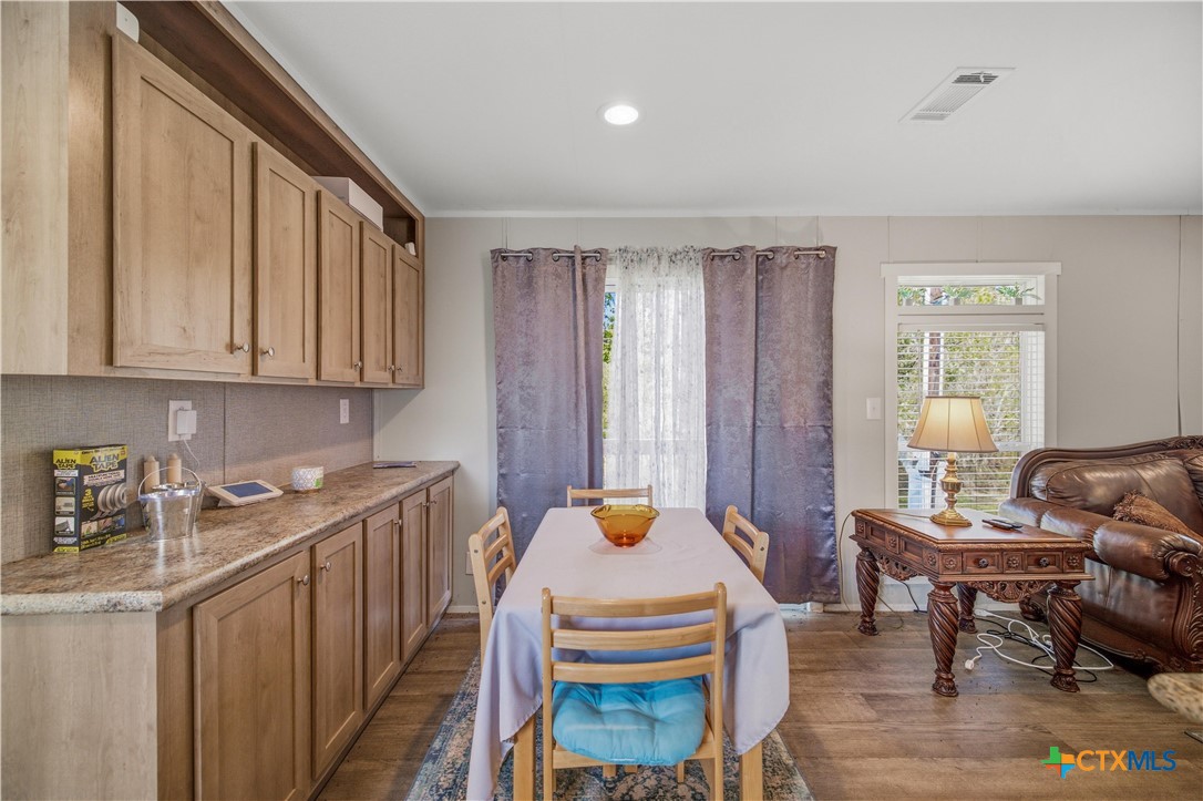 112 E Toledo Street Property Photo 13
