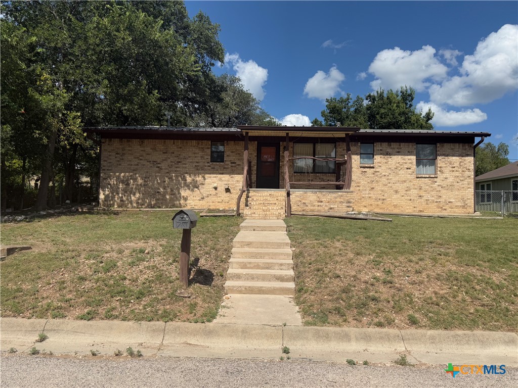 505 S Summer Street Property Photo 1