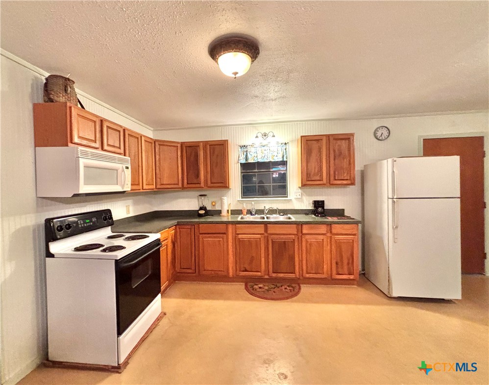 103 Cassie Street Property Photo 4