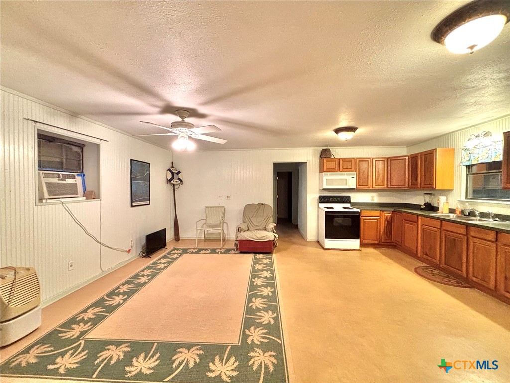103 Cassie Street Property Photo 6
